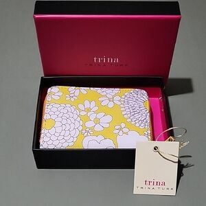 NWT Trina Turk Vibrant Yellow Floral Zip Around  Wallet